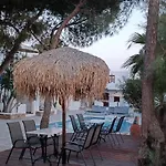 Naxos Summerland شقة فندقية