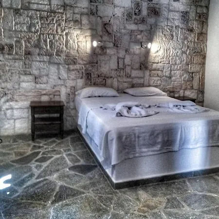 Naxos Summerland 公寓式酒店 Kastrákion