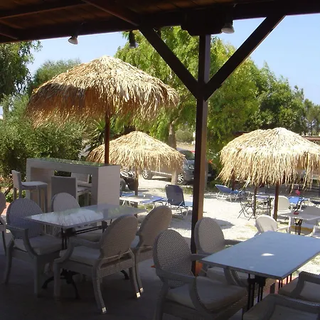 Naxos Summerland 公寓式酒店 Kastrákion