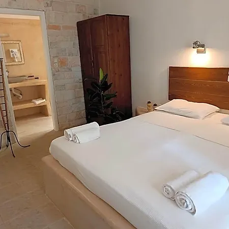 Naxos Summerland 3*